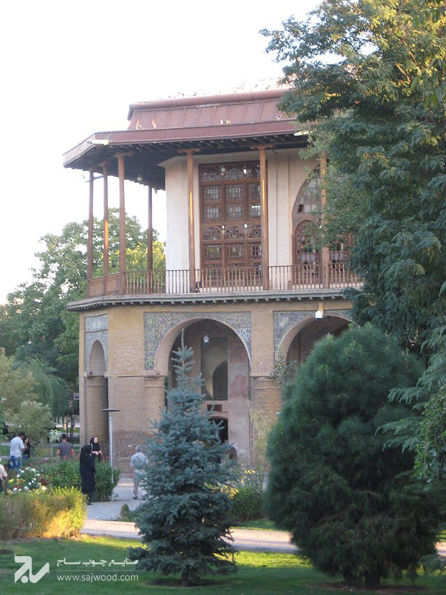 کاخ چهل ستون قزوین