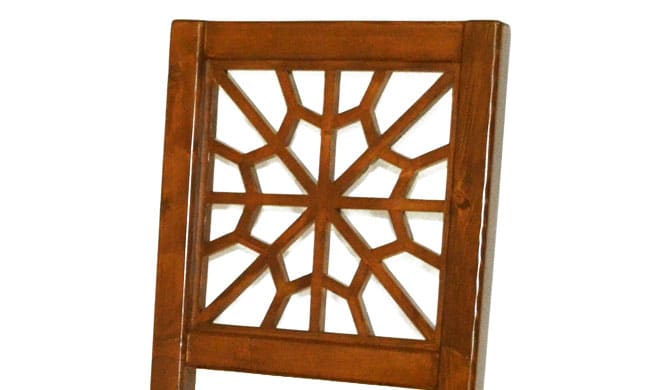 صندلی چوبی کلاسیک ( قدیمی ) سنتی مشبک گره چینی - سمن کد ۳۲۲