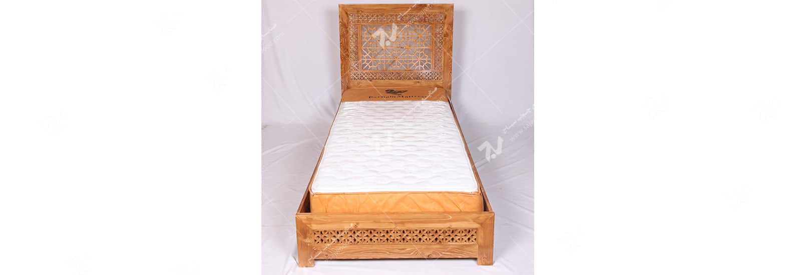 تخت خواب چوبی سنتی تک نفره گره چینی مشبک - رامش کد ۴۰۰