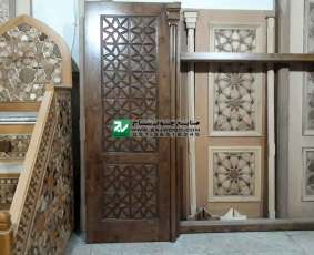 نمونه درب و چهارچوب و منبر چوبی ساخته شده با هنر گره چینی صنایع چوب ساج