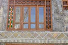 درب و پنجره چوبی سنتی شیشه رنگی ارسی گره چینی دستساز پروژه طرقبه خراسان