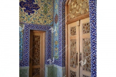 درب سنتی گره چینی با چوب گردو و راش مسجد حضرت فاطمه(س)- نخجوان - جمهوری آذربایجان