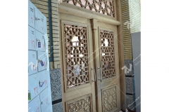 (7)درب مشبک چوبی گره چینی مسجد ابا عبدالله حسین - خیابان خرمشهر- مشهد مقدس