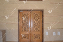 (3) درب سنتی چوبی گره چینی ورودی موسسه تراث الشهید حکیم – عراق - نجف اشرف