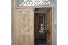 (3)درب چوبی گره چینی مشبک و توپر مسجد وحسینیه شهدای دانشگاه آزاد نیشابور