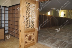 (13) درب چوبی گره چینی مشبک شبستان مسجد دانشگاه آزاد قوچان
