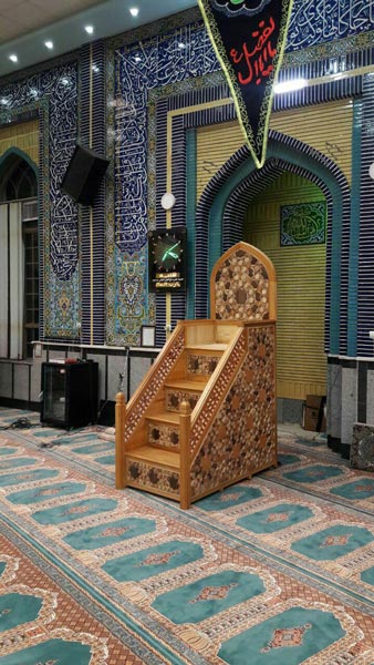 منبر چوبی مسجد گره چینی ۴ پله – ترنج کد ۱۰۳