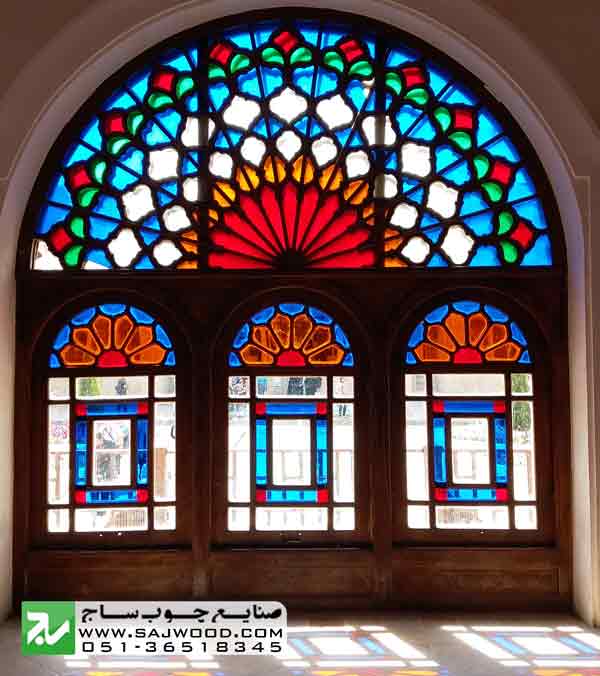 تعریف هنر ارسی سازی در ساخت پنجره های سنتی،قدیمی مشبک و شیشه رنگی