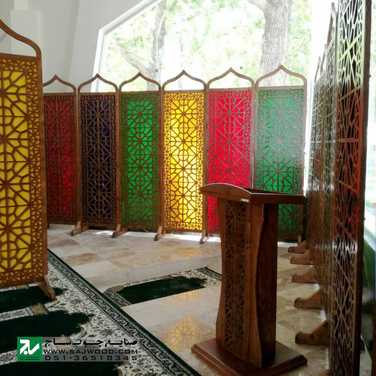 میز تریبون سخنرانی چوبی ایستاده سنتی صنایع چوب ساج مدل 315