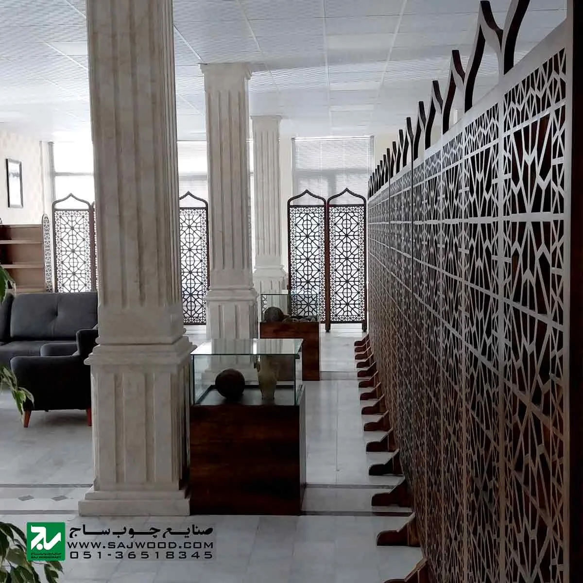 پارتیشن پاراوان شیشه رنگی چوبی متحرک صنایع چوب ساج مدل 507