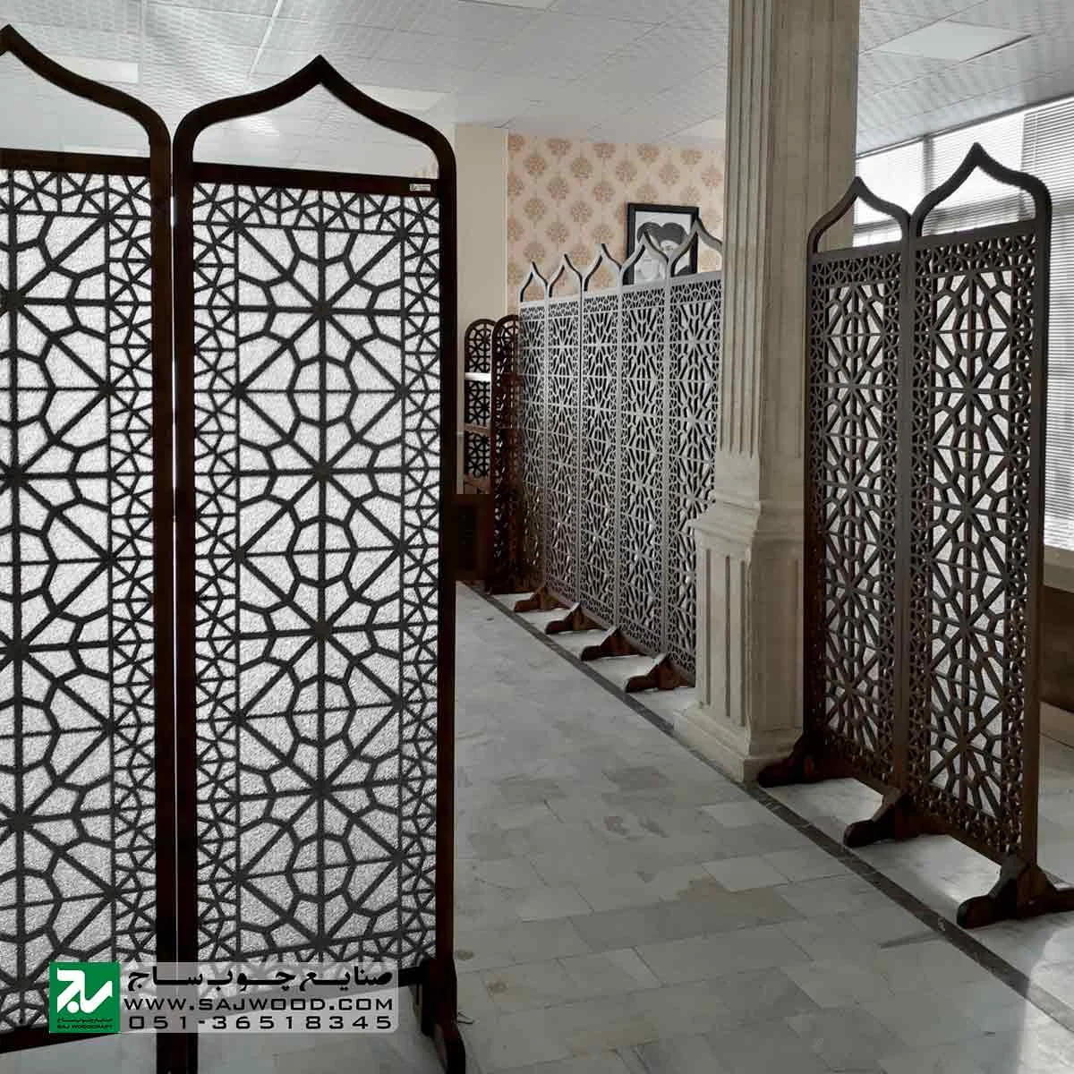 پارتیشن پاراوان شیشه رنگی سنتی متحرک صنایع چوب ساج مدل 507