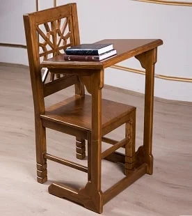 مقاله میز و صندلی نماز